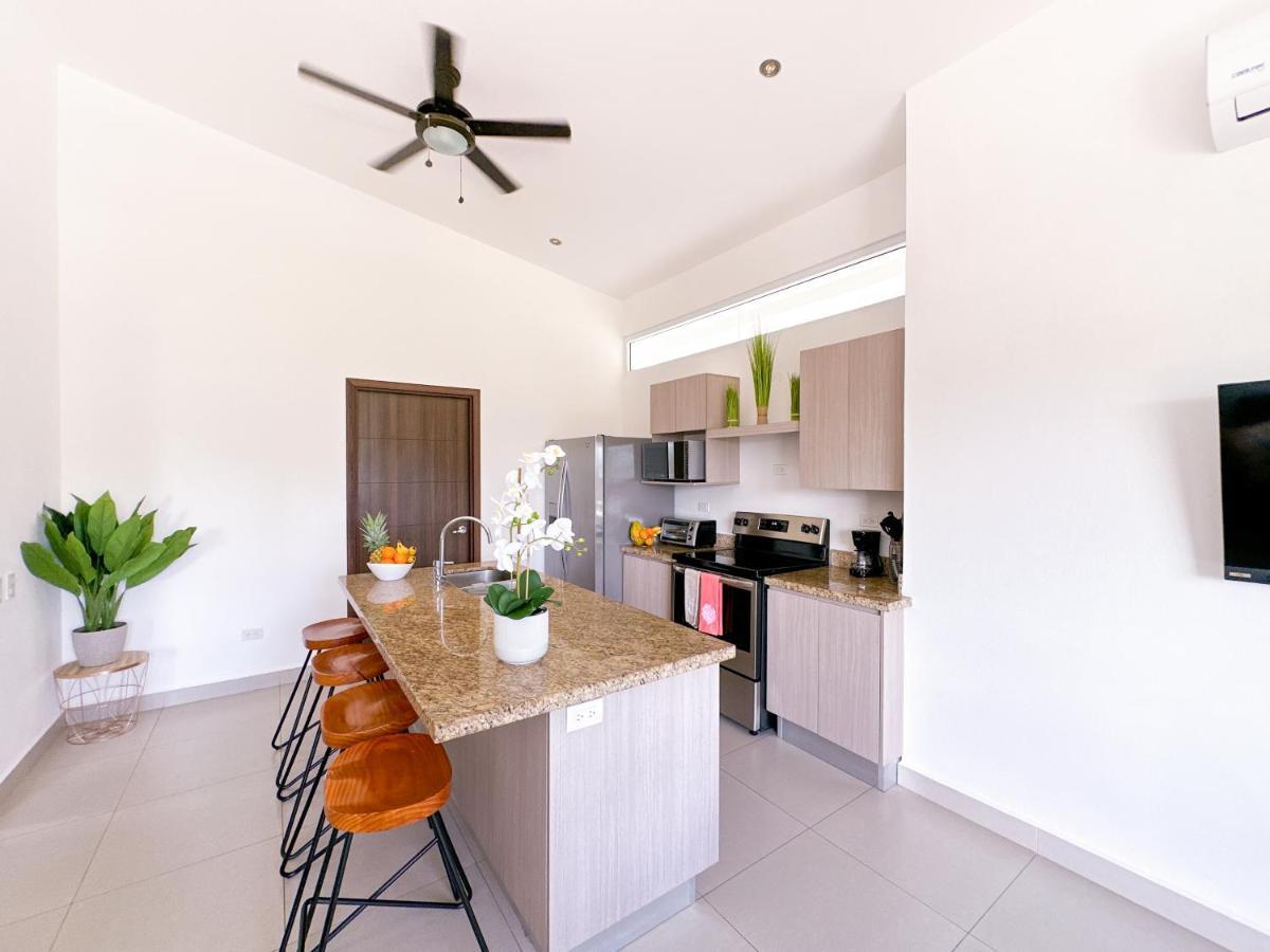 Pura Vida Apartment With Nice Pool Walking Distance To The Heart Of Jacó Esterno foto