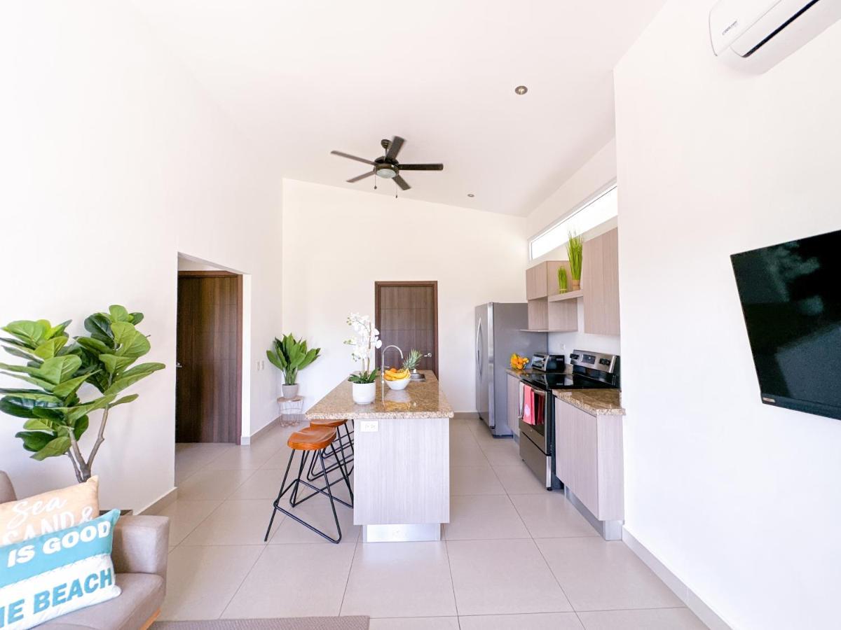 Pura Vida Apartment With Nice Pool Walking Distance To The Heart Of Jacó Esterno foto