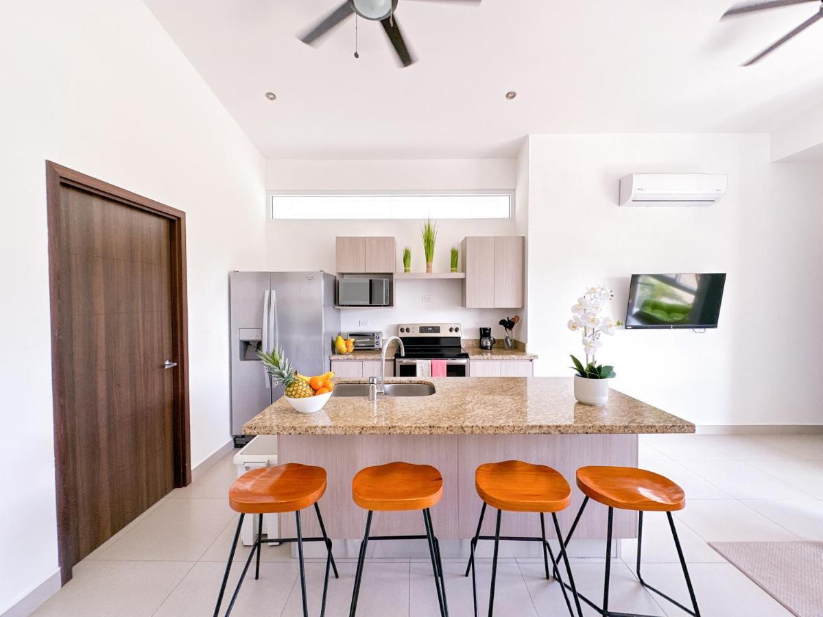 Pura Vida Apartment With Nice Pool Walking Distance To The Heart Of Jacó Esterno foto